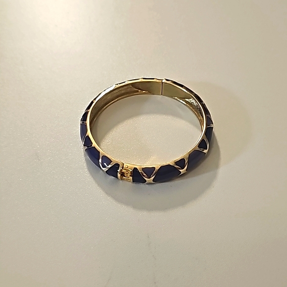 Vintage Gold Tone Enamel Cuff Clamper Bracelet. - Picture 8 of 8